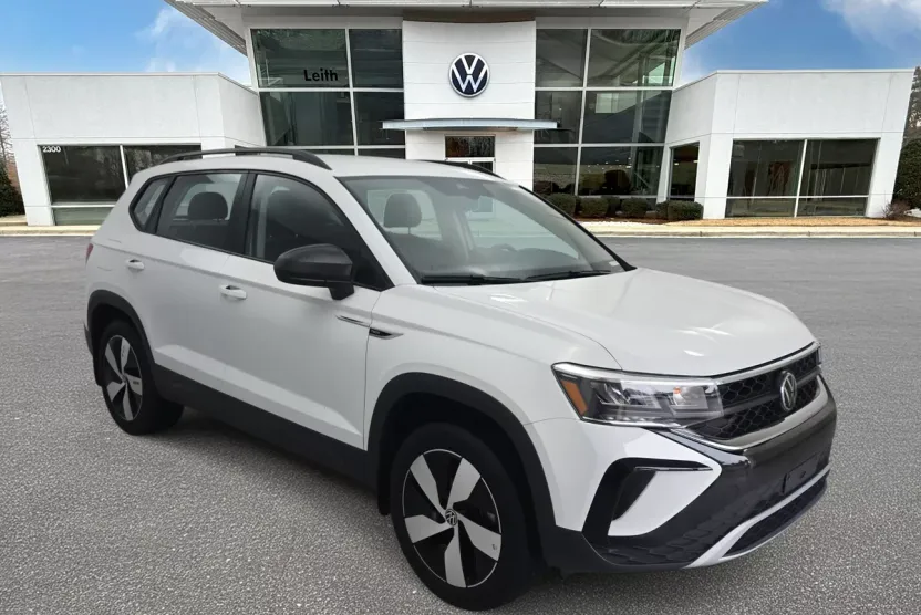 2024 Volkswagen Taos S photo 1