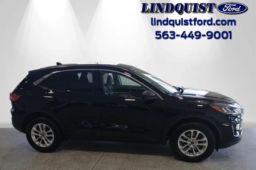 2022 Ford Escape SE photo 1