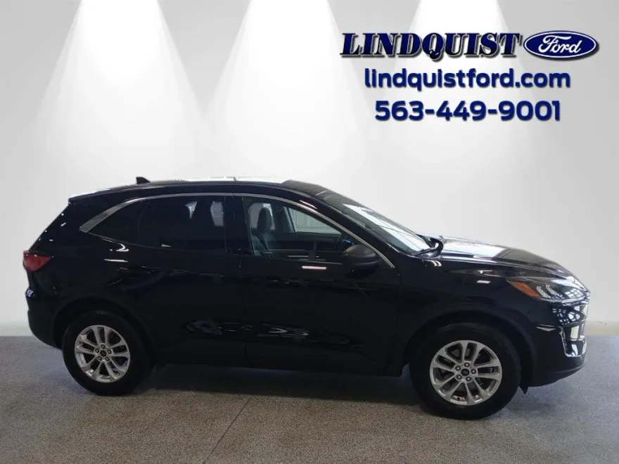 2022 Ford Escape SE photo 1