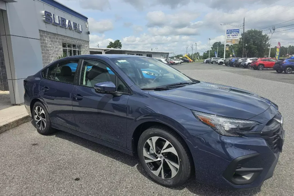 2025 Subaru Legacy Premium photo 1