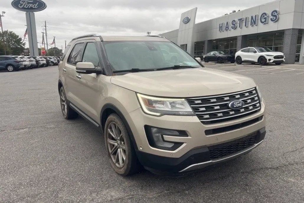2017 Ford Explorer Limited photo 1