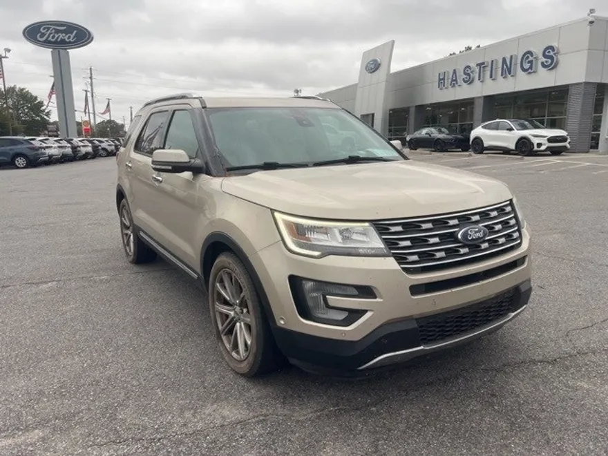 2017 Ford Explorer Limited photo 1