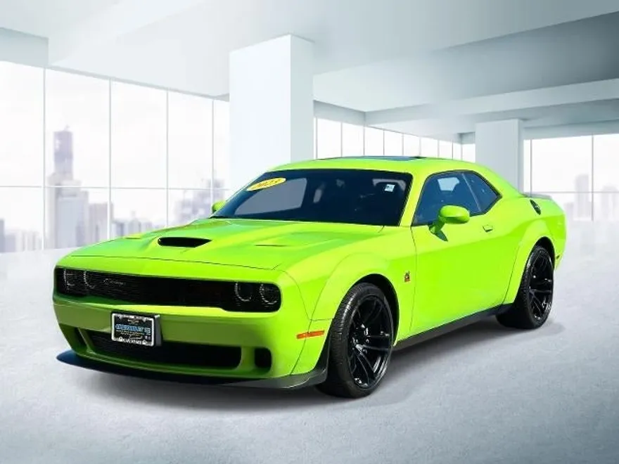2023 Dodge Challenger R/T Scat Pack Widebody photo 1