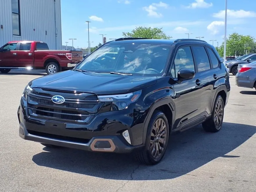 2025 Subaru Forester Sport photo 1