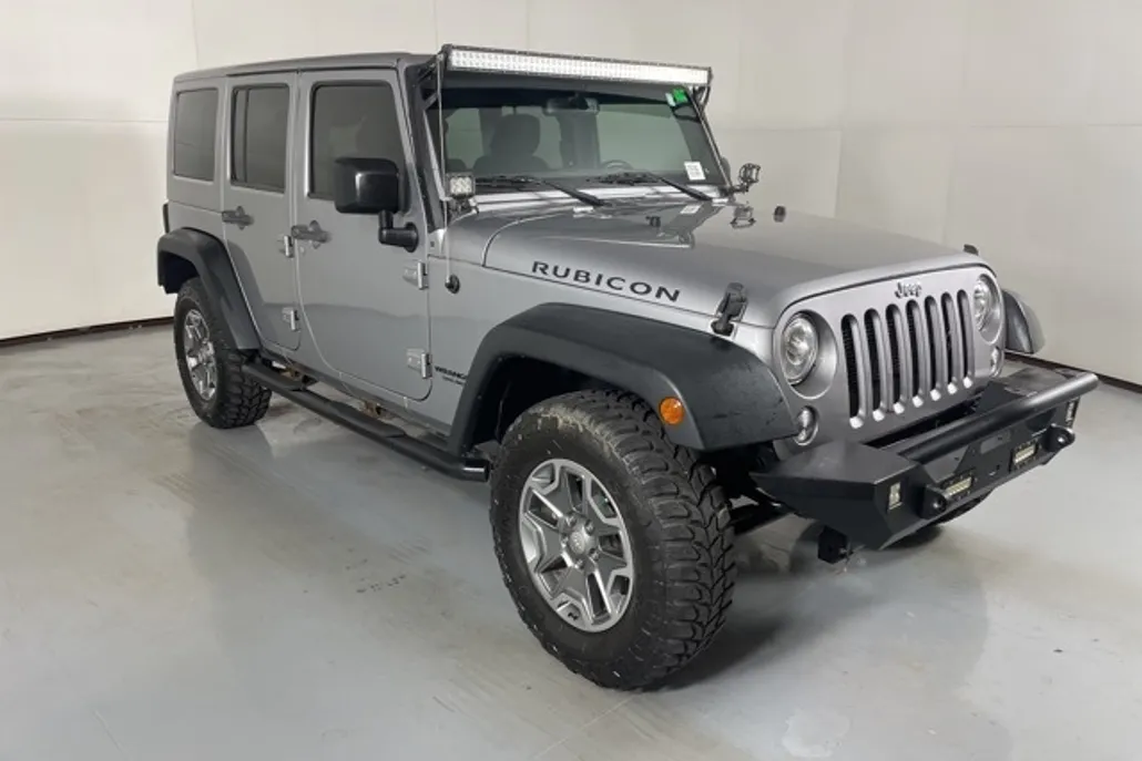 2017 Jeep Wrangler Unlimited Rubicon photo 1