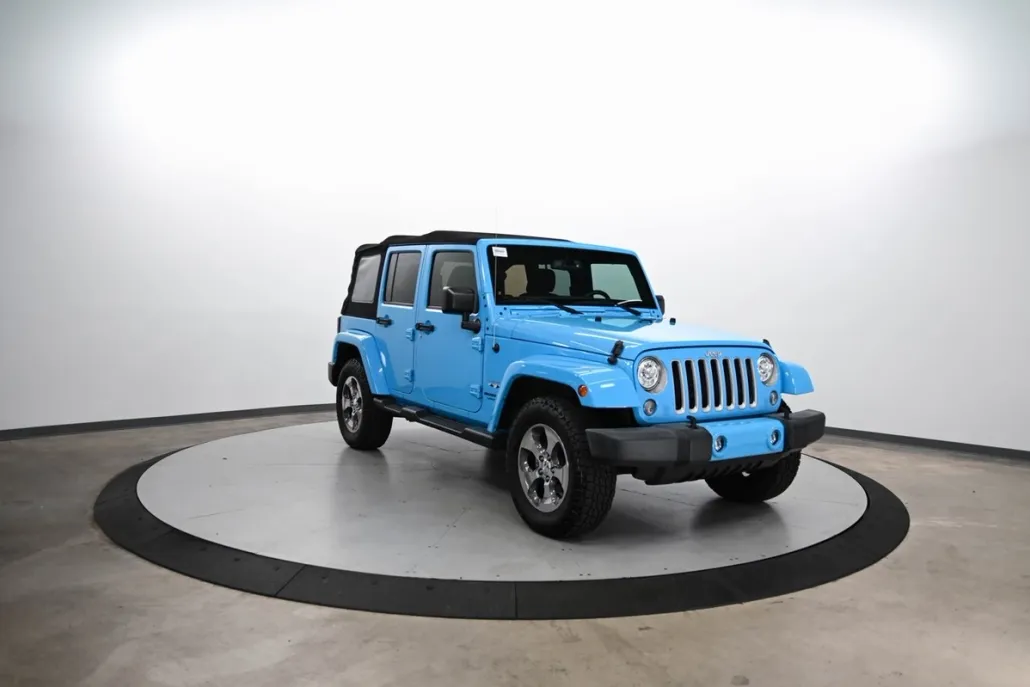 2018 Jeep Wrangler Unlimited Sahara photo 1
