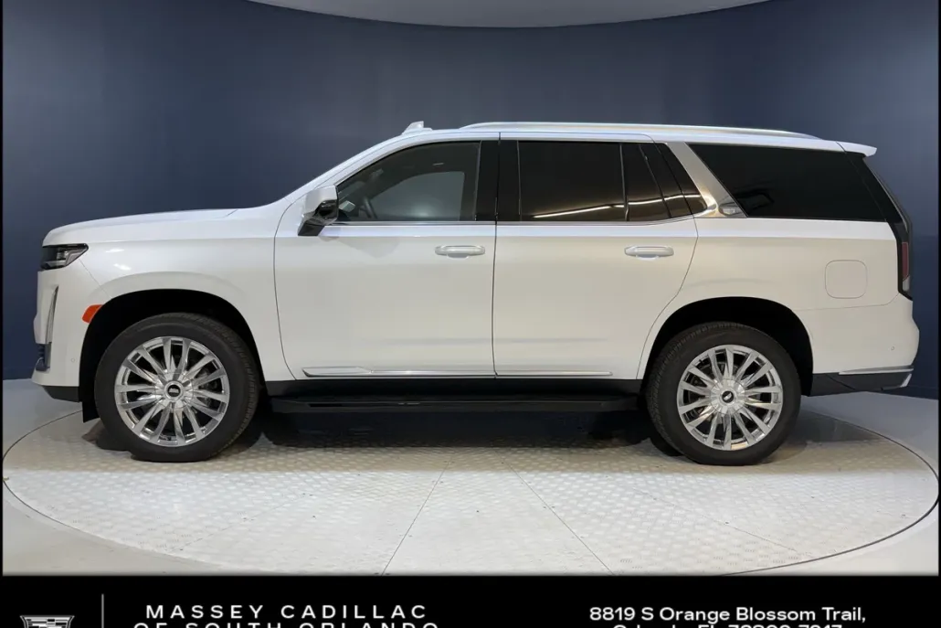 2024 Cadillac Escalade Premium Luxury photo 1
