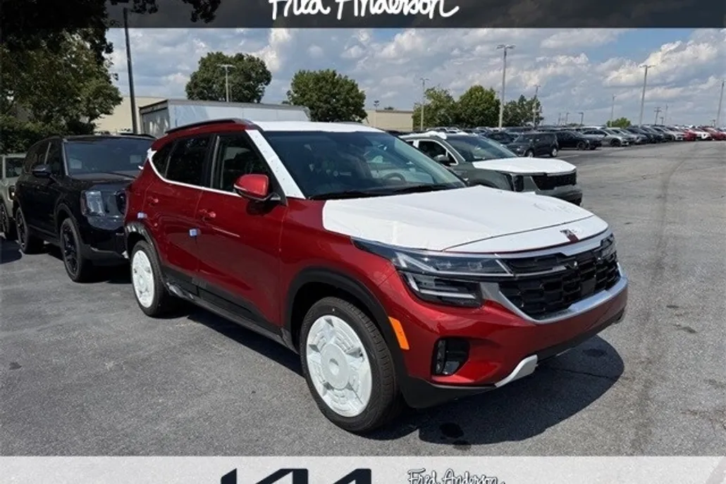 2026 Kia Seltos SX photo 1