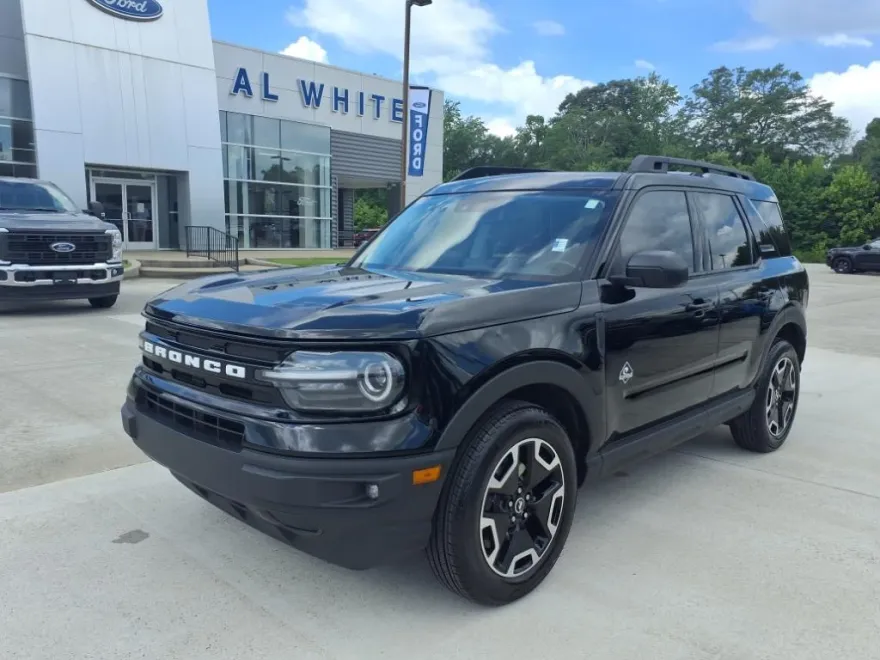 2022 Ford Bronco Sport Outer Banks photo 1