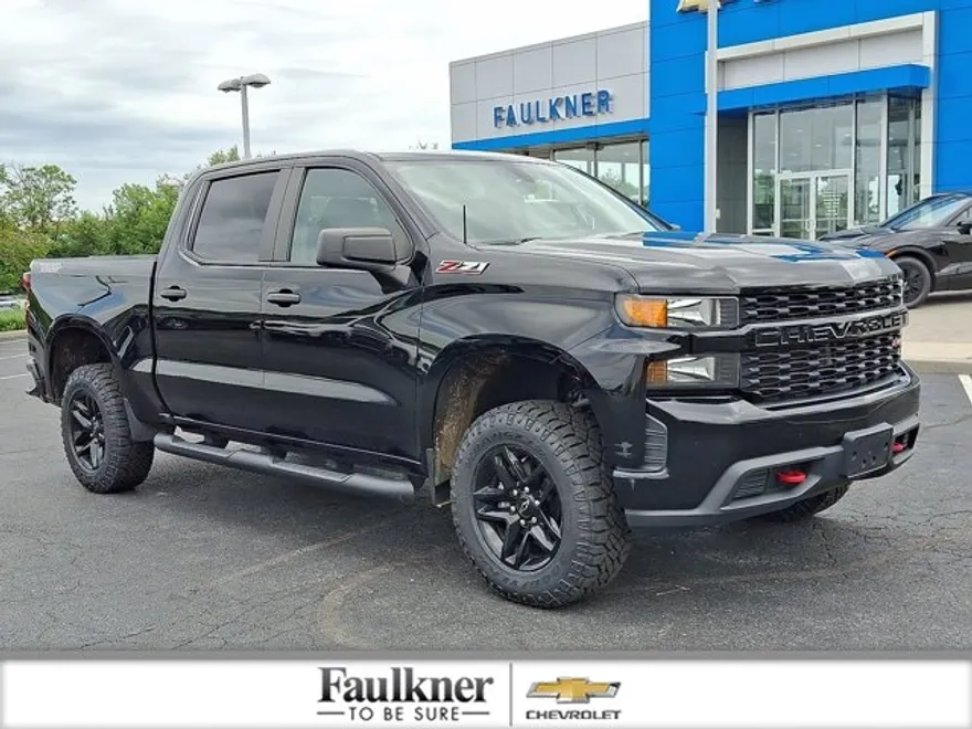 2019 Chevrolet Silverado 1500 Custom Trail Boss photo 1