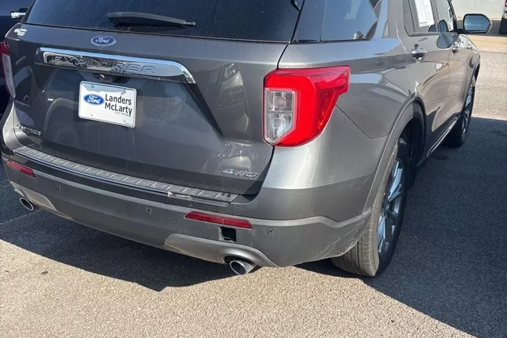 2023 Ford Explorer Limited photo 1