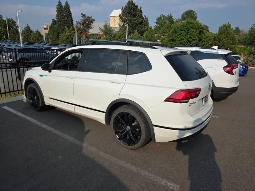 2021 Volkswagen Tiguan SE R-Line Black photo 1