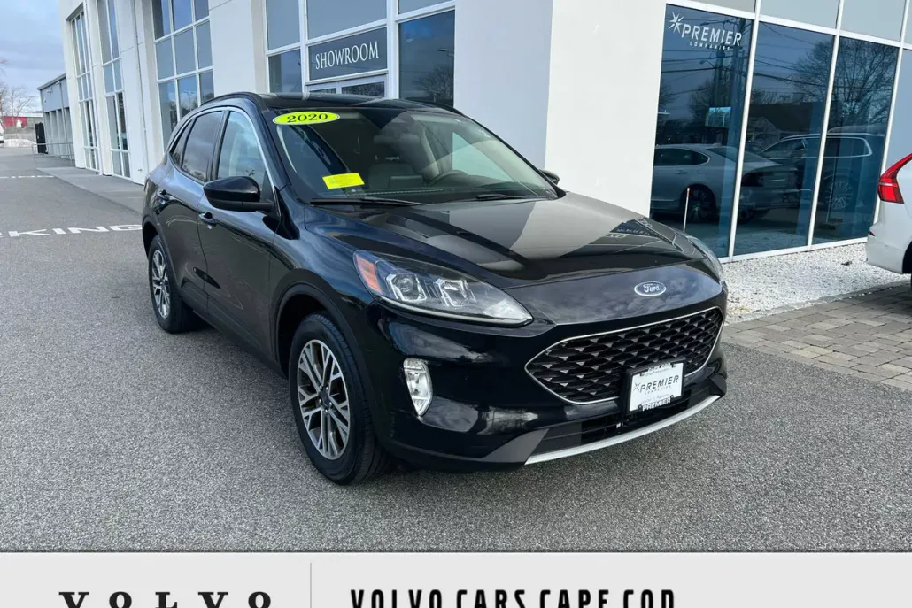 2020 Ford Escape SEL photo 1