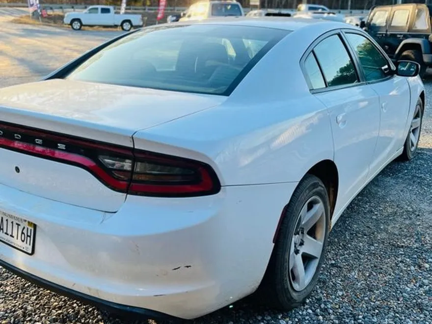 2015 Dodge Charger photo 1