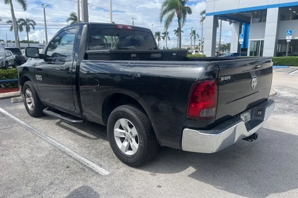 2016 Ram 1500 Tradesman photo 1
