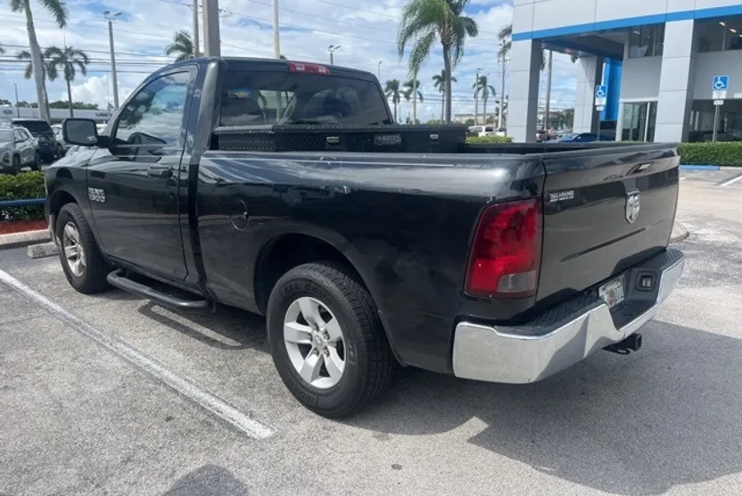 2016 Ram 1500 Tradesman photo 1