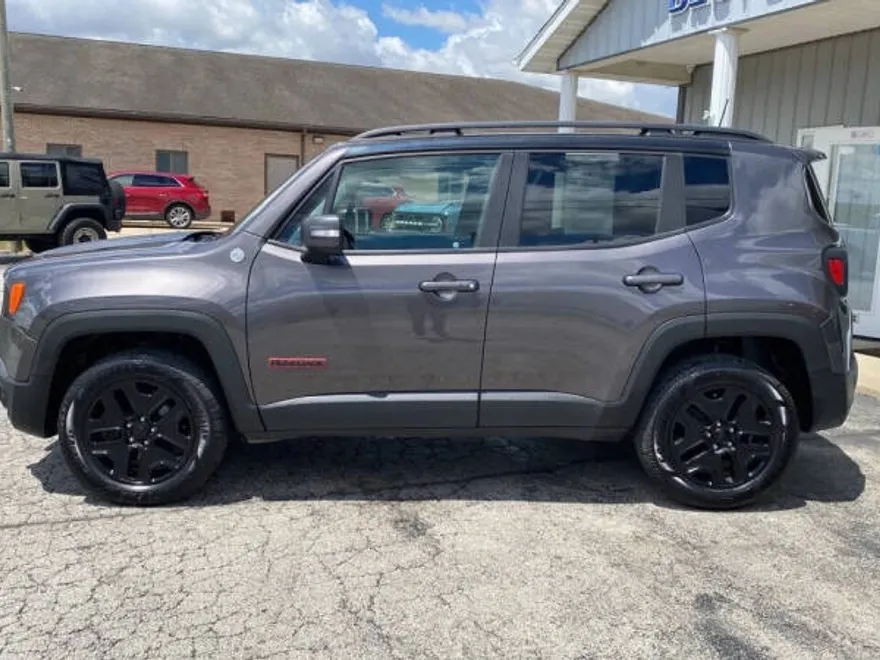 2018 Jeep Renegade Trailhawk photo 1