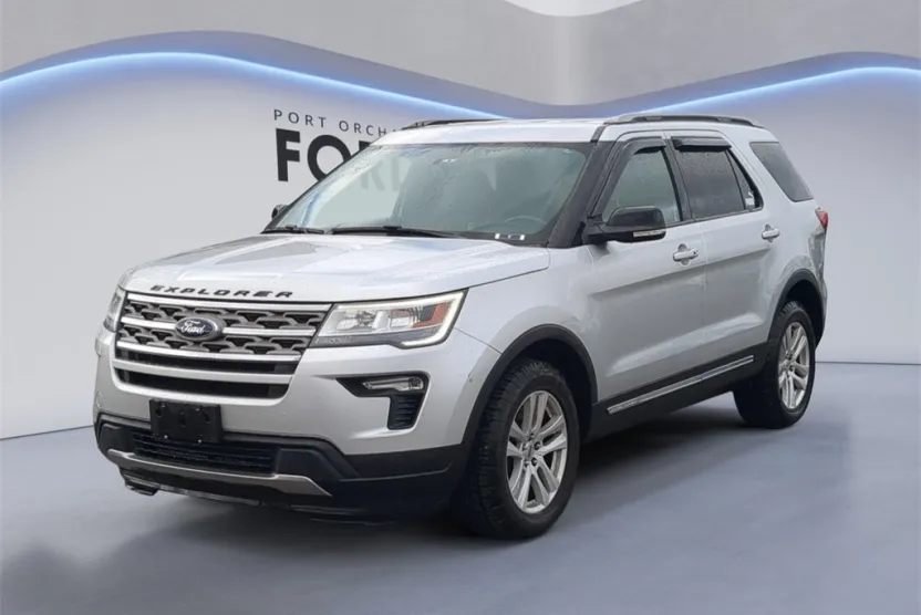 2018 Ford Explorer XLT photo 1