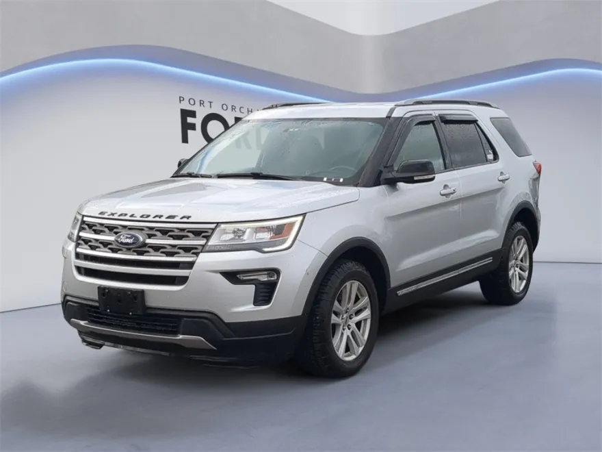 2018 Ford Explorer XLT photo 1