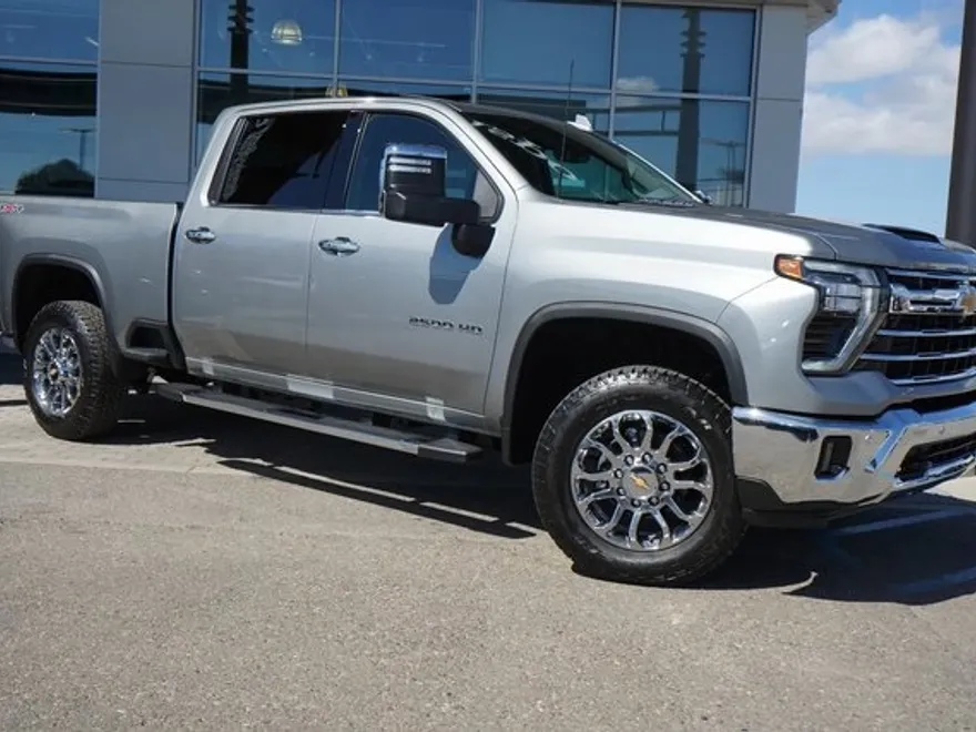 2026 Chevrolet Silverado 2500HD LTZ photo 1