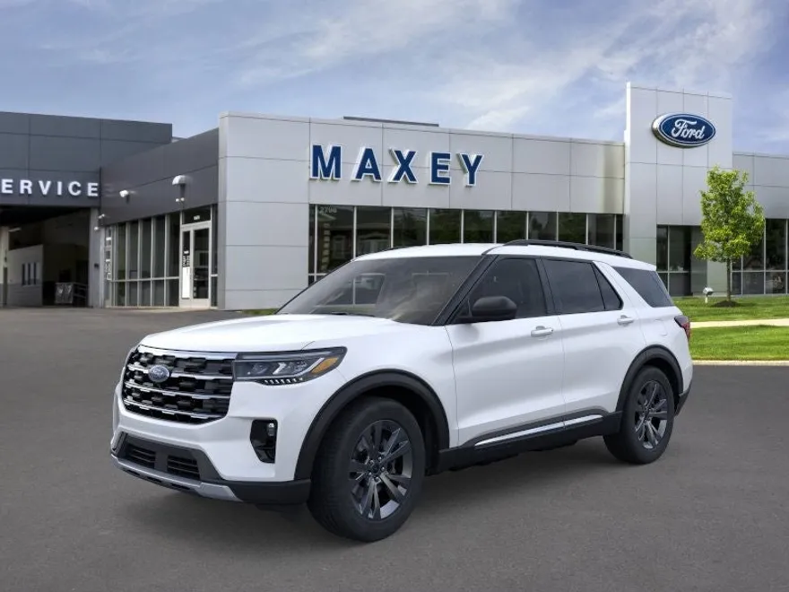 2025 Ford Explorer photo 1