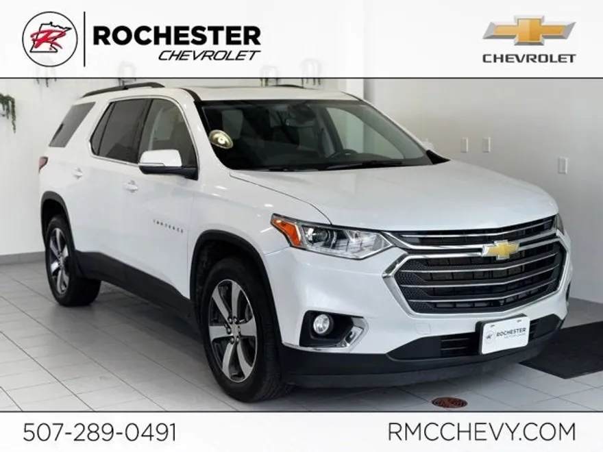 2021 Chevrolet Traverse Leather photo 1