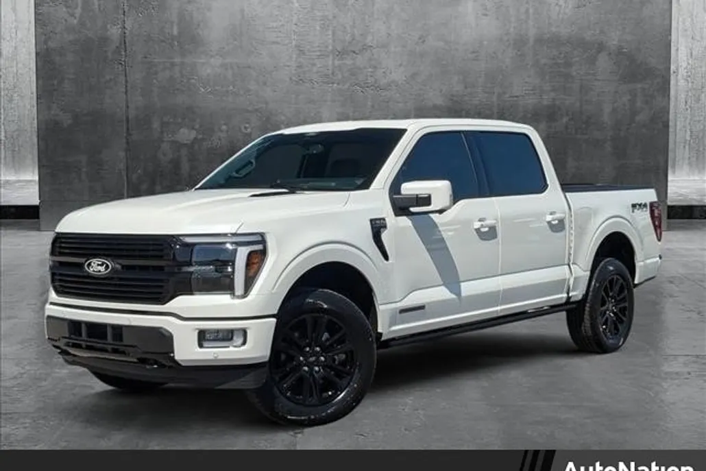2025 Ford F-150 Platinum photo 1
