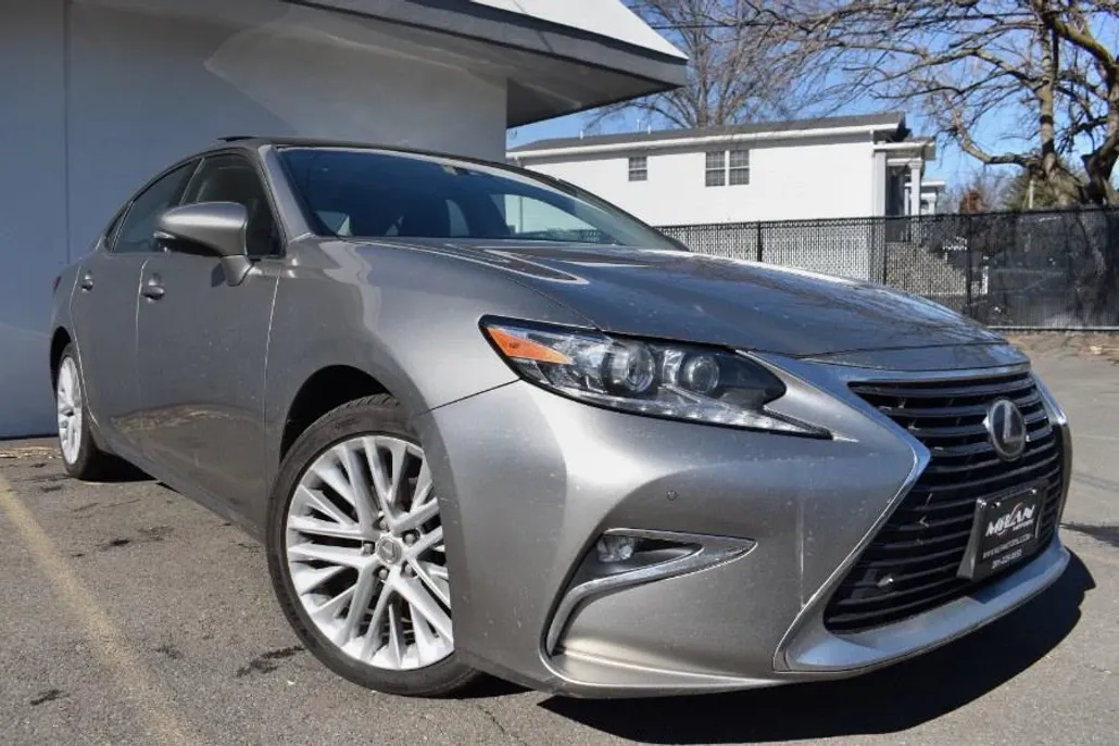2016 Lexus ES 350 photo 1