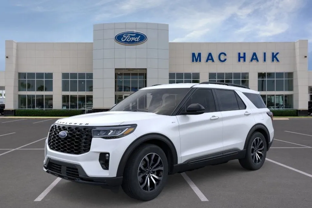 2025 Ford Explorer ST-Line photo 1