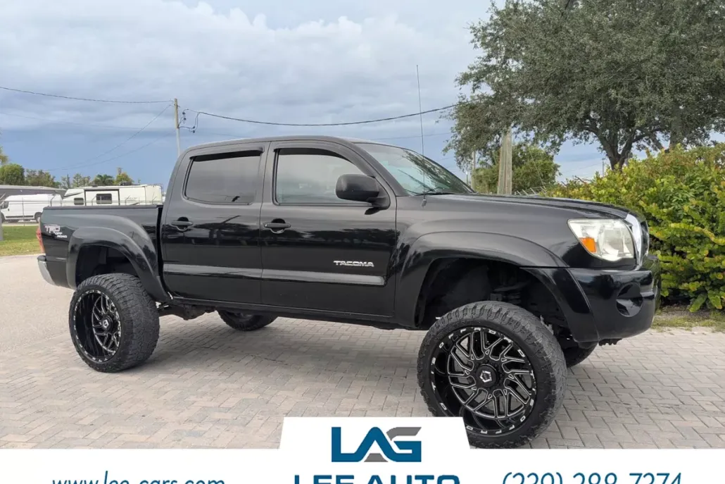 2007 Toyota Tacoma PreRunner TRD Off-Road photo 1