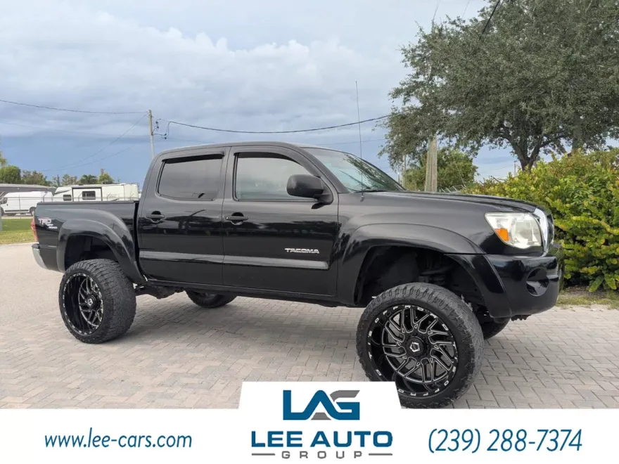 2007 Toyota Tacoma PreRunner TRD Off-Road photo 1