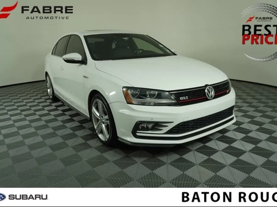 2017 Volkswagen Jetta GLI photo 1