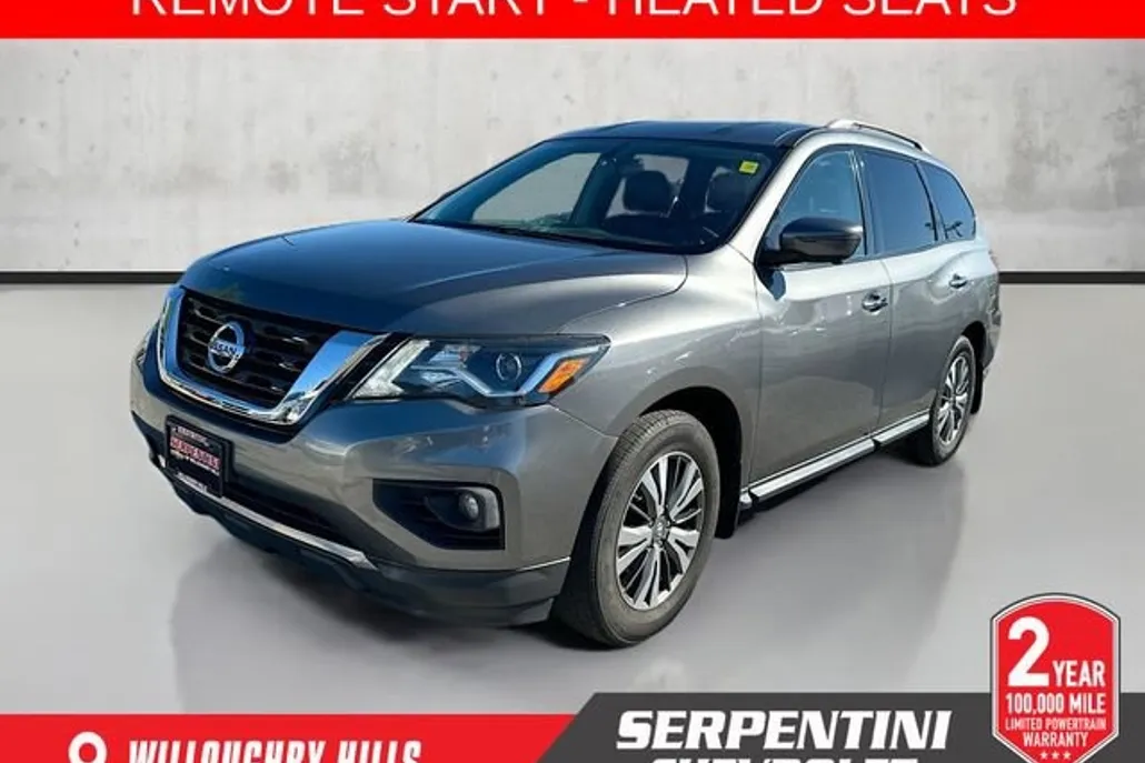 2018 Nissan Pathfinder SL photo 1