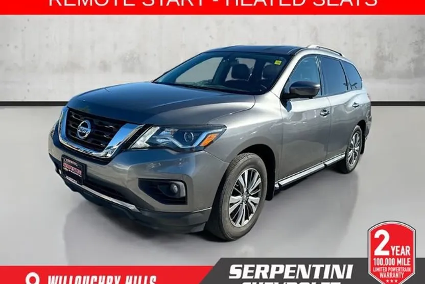 2018 Nissan Pathfinder SL photo 1