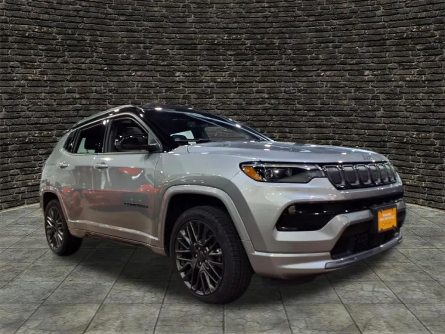 2022 Jeep Compass High Altitude photo 1