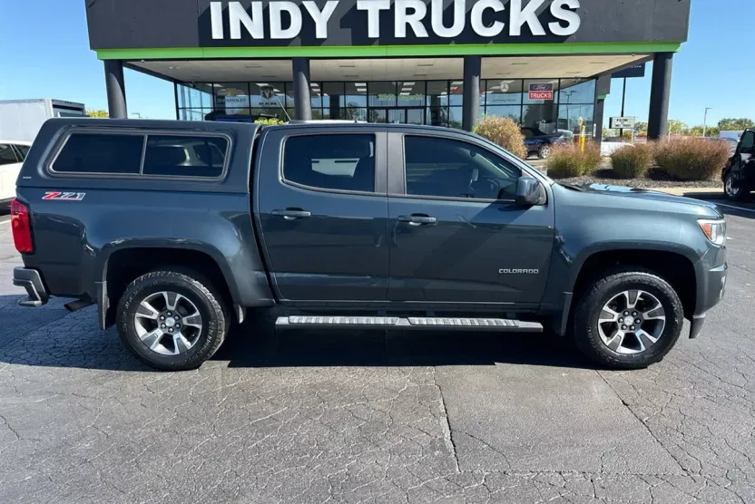 2017 Chevrolet Colorado Z71 photo 1