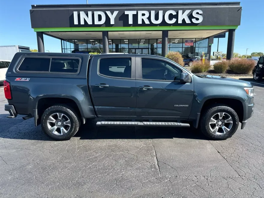 2017 Chevrolet Colorado Z71 photo 1