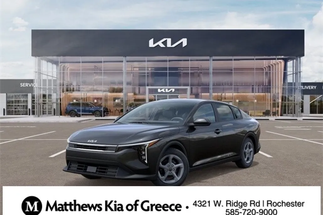 2025 Kia K4 LXS photo 1