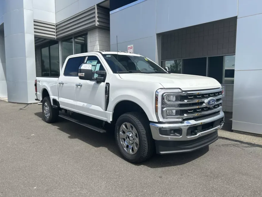 2025 Ford F-350 King Ranch photo 1