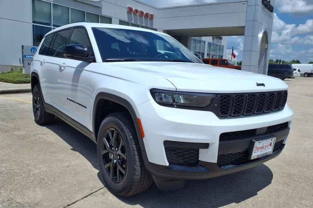 2025 Jeep Grand Cherokee Altitude X photo 1
