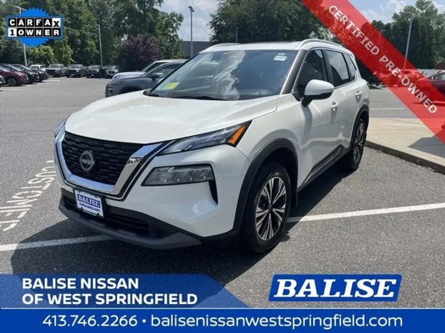 2022 Nissan Rogue SV photo 1