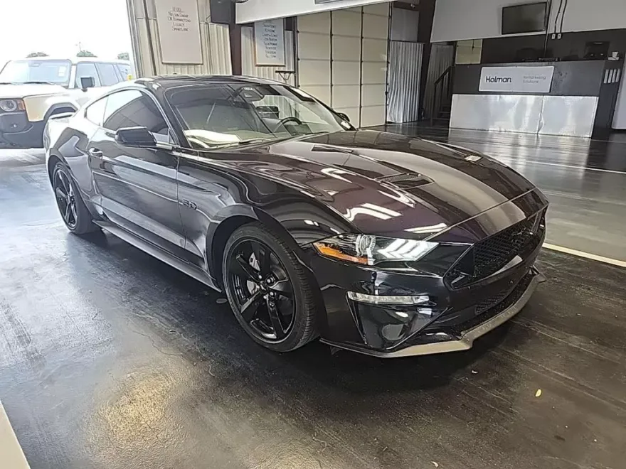 2022 Ford Mustang GT Premium photo 1