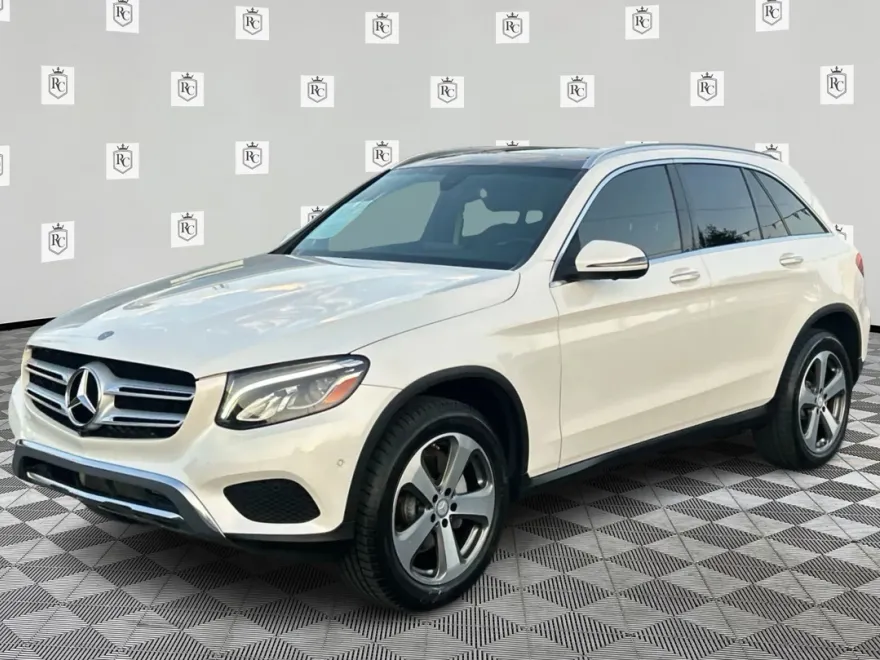 2017 Mercedes Benz GLC 300 photo 1