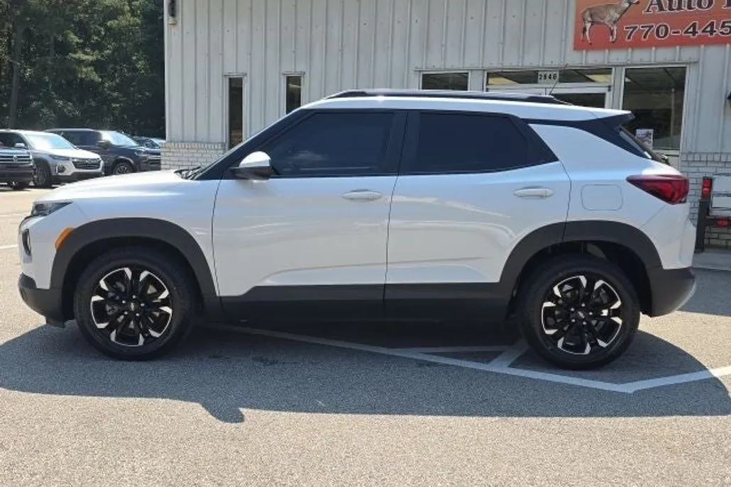 2021 Chevrolet Trailblazer LT photo 1