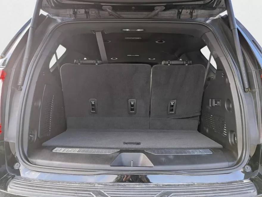 2023 Gmc Yukon Denali photo 1