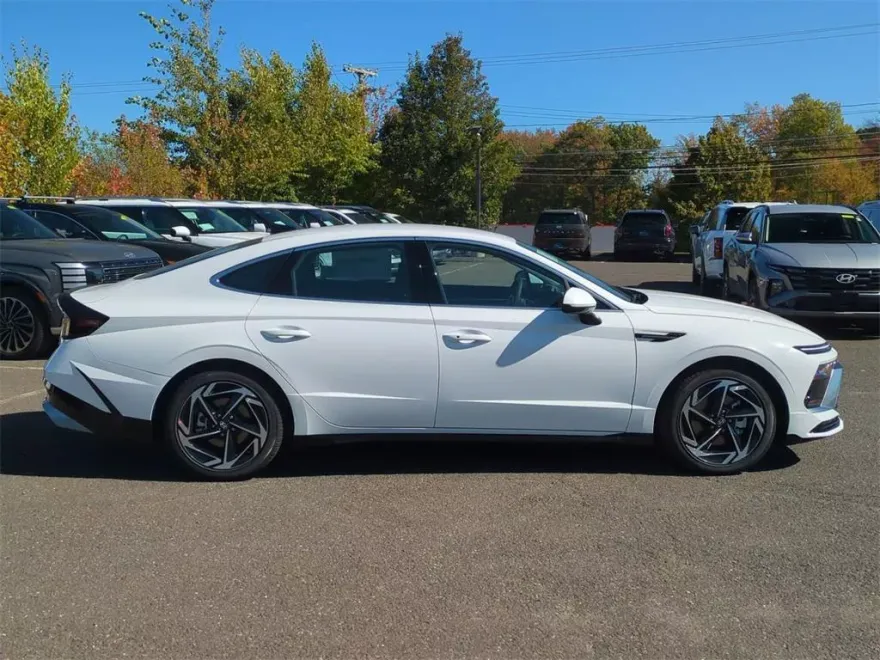 2026 Hyundai Sonata SEL Sport photo 1