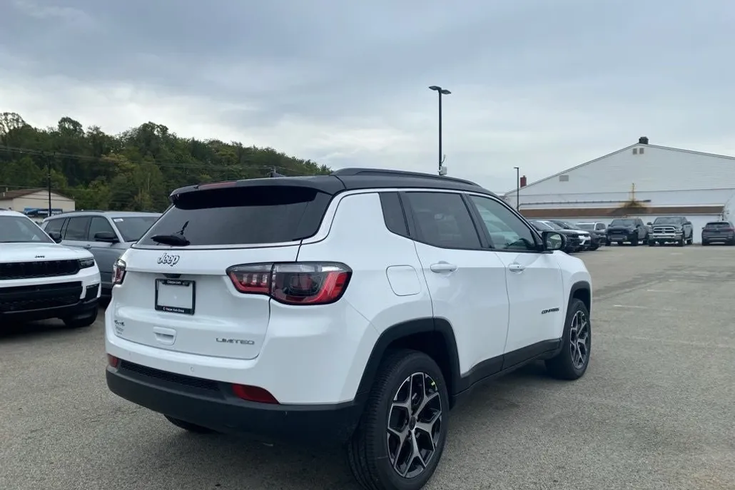 2026 Jeep Compass Limited photo 1