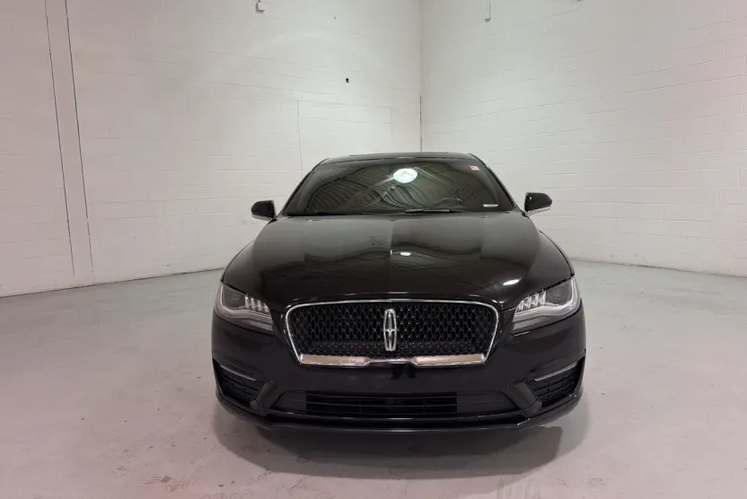 2020 Lincoln MKZ Reserve photo 1