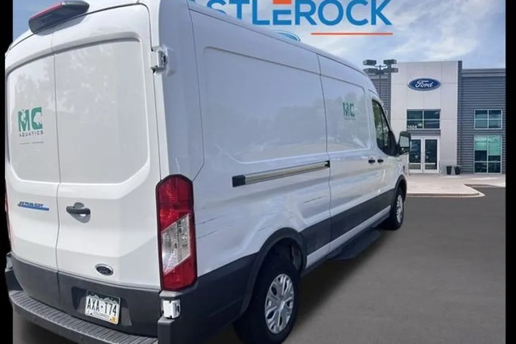 2022 Ford Transit photo 1