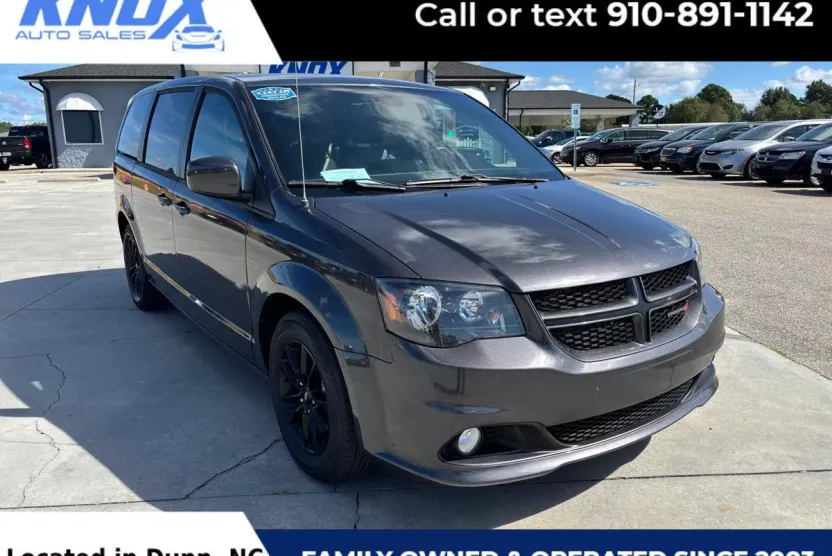 2020 Dodge Grand Caravan GT photo 1
